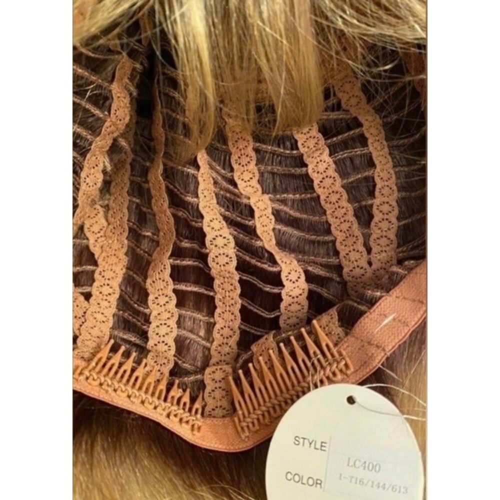 10. Ombré synthetic wig - Picture 6 of 6